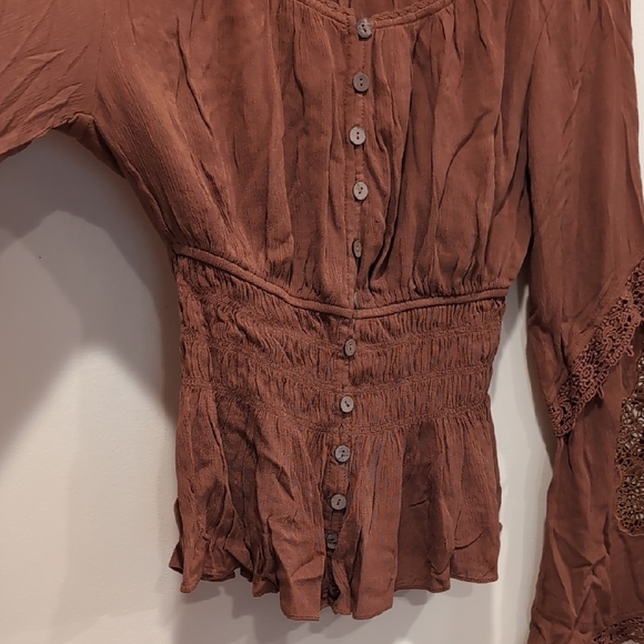 Oli & Hali Brown Cuffed Sleeve Peplum Blouse - Picture 5 of 8